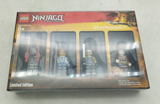 LEGO 5005257 Bricktober Minifigure Collection Ninjago Toys "R" Us Exclusive 2018