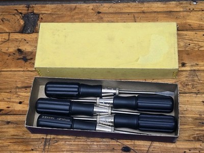 Vintage Box Of 5 Stanley Yankee 2590 4'' Flat Head Screwdrivers NOS