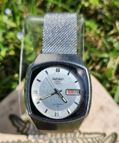 Vtg Seiko 5 7009-5200 Day/Date Silver Tone 36mm Men's Automatic Watch NICE!!!