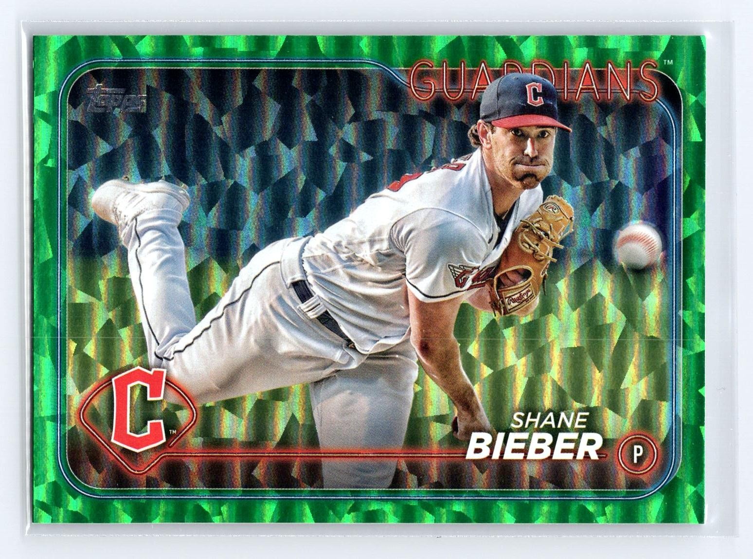 2024 Topps #107 Shane Bieber Green Crackle Foil #/499 SN