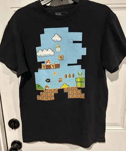 Super Mario Bros. Men’s Black Mario Graphic Crew Neck Short Sleeve T-Shirt M