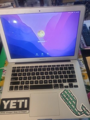 2017 Apple MacBook Air 8GB RAM 128GB SSD Silver A1466, OS Monterey