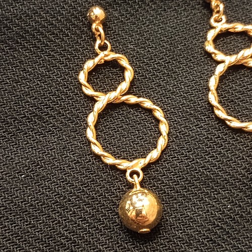 Pendientes colgantes colgantes redondos retorcidos en forma de infinito tono dorado accesorios vintage - Imagen 5 de 9