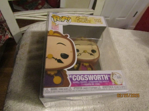 Funko Pop Disney Beauty and the Beast Cogsworth #1133 30 Yrs New Protector