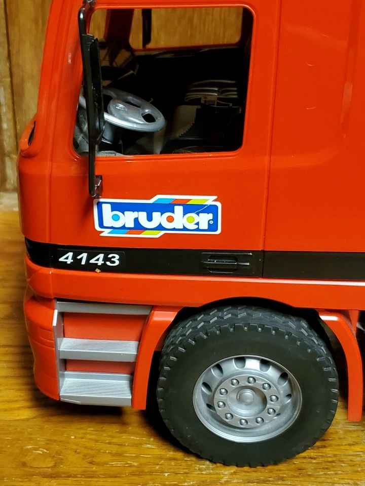 Camión de remolque Bruder Mercedes-Benz Actros 4143 suelto incompleto alemán de colección Foto 4 de 4