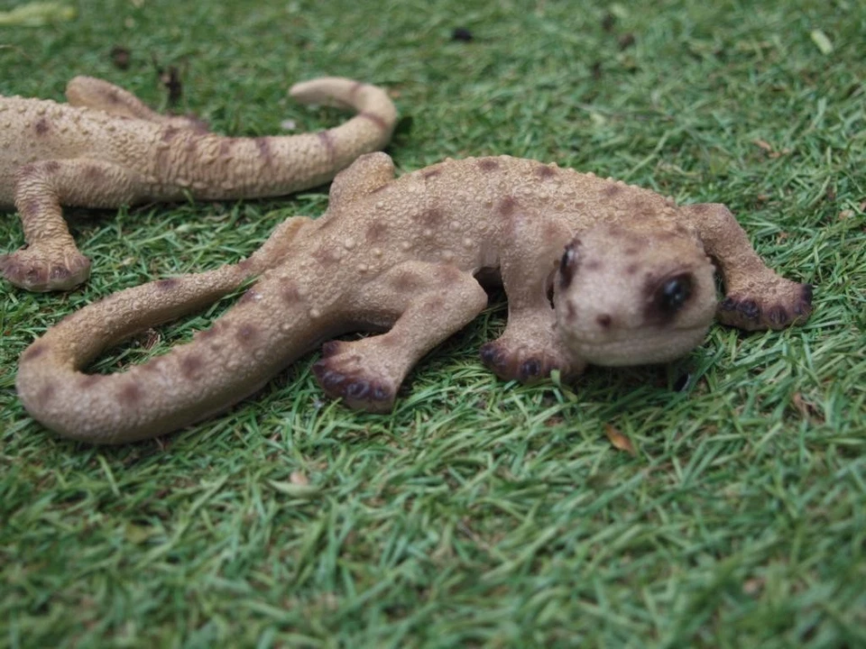 Geckos Deko Figur Reptilien Echse 2 im SET lebensecht wetterfest Eidechse Neu - Bild 2 von 4