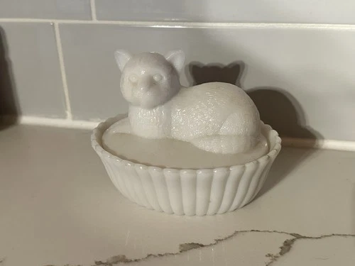 Vintage  Milk Glass Cat On Nest/Basket Candy Or Trinket Dish