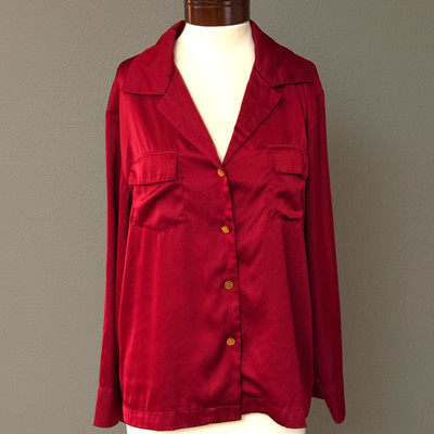 Montserrat New York Bordeaux Long sleeve silky button down top Sz M Designer