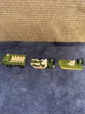 VINTAGE MATCHBOX SUPERFAST PERSONNEL CARRIER AND 2 SWAMP RAT 1976