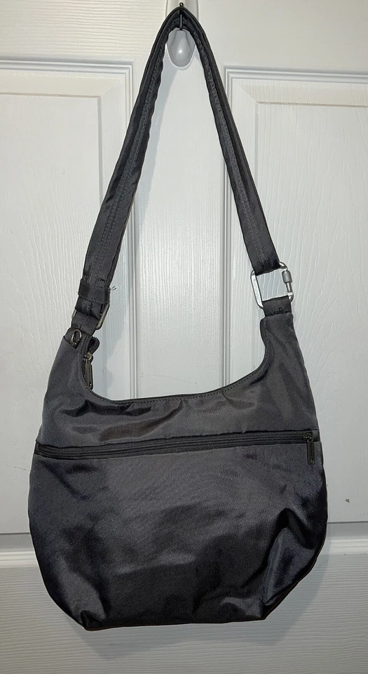 Bolso bandolera y billetera gris TRAVELON #F11622 Foto 3 de 4