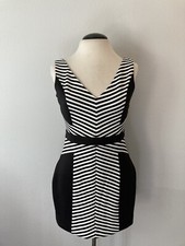 Guess Black & White Bodycon Mini Dress Size 6