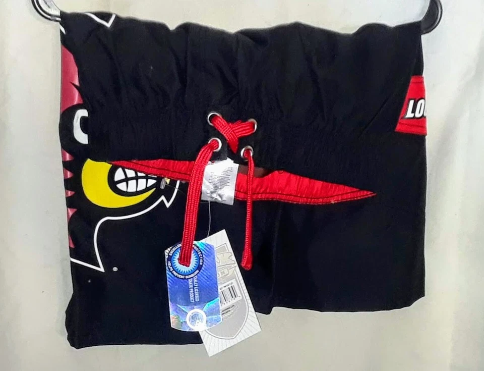 ¡NUEVO CON ETIQUETAS! ¡Bañador NCAA Louisville Cardinals Team Logo! Juvenil mediano. Foto 3 de 4