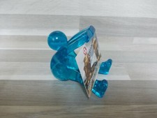 Cooles Gadget Schreibtisch von Tarifold Kartenhalter Figur aus blau Plexi Glas 
