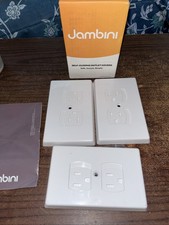 Pack of 3 Self Closing Outlet Covers. Color White.