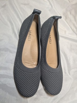 Women's Vaneli Gray Flats Size 7.5M