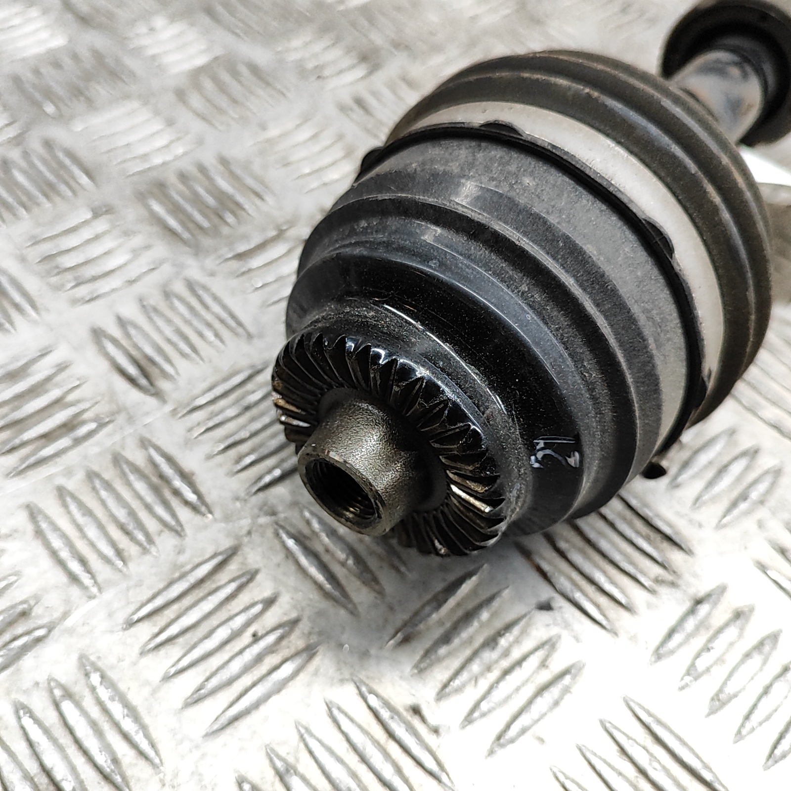 BMW X1 F48 2.0i Front Left Driveshaft 8681529 for sale online | eBay 