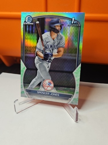 2023 Bowman Chrome 1st SPENCER JONES Green Lunar Glow Refractor #BCP-139 Yankees - Picture 3 of 4