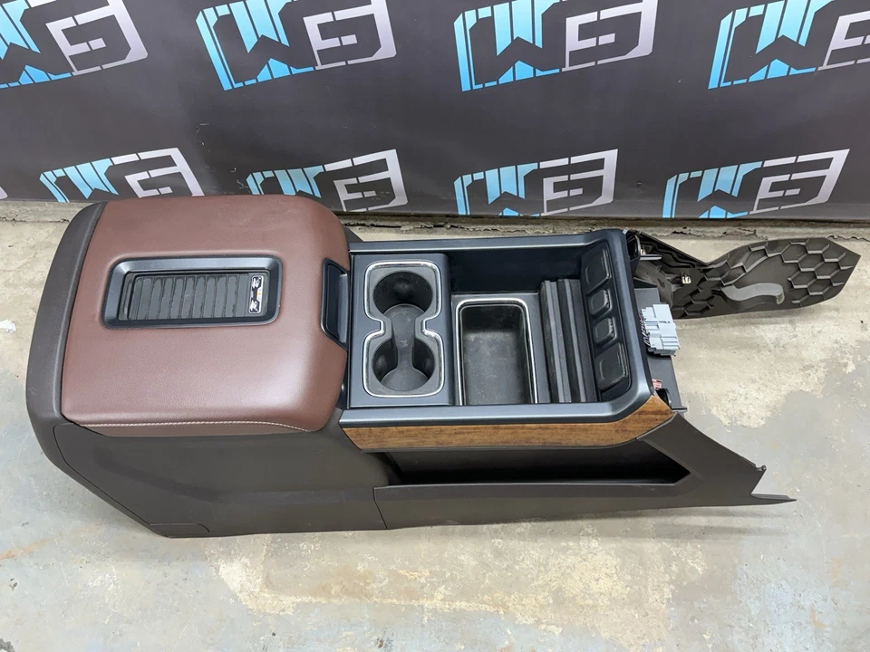 Chevrolet Silverado Sierra 1500 2500 3500 2014-18 High Country consola central Foto 3 de 4