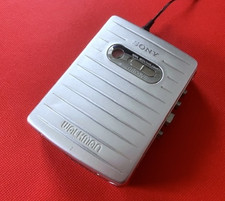 SONY WM-MV1 CASSETTE PLAYER WALKMAN MEGA BASS DOLBY B NR AVLS Silver DC3V