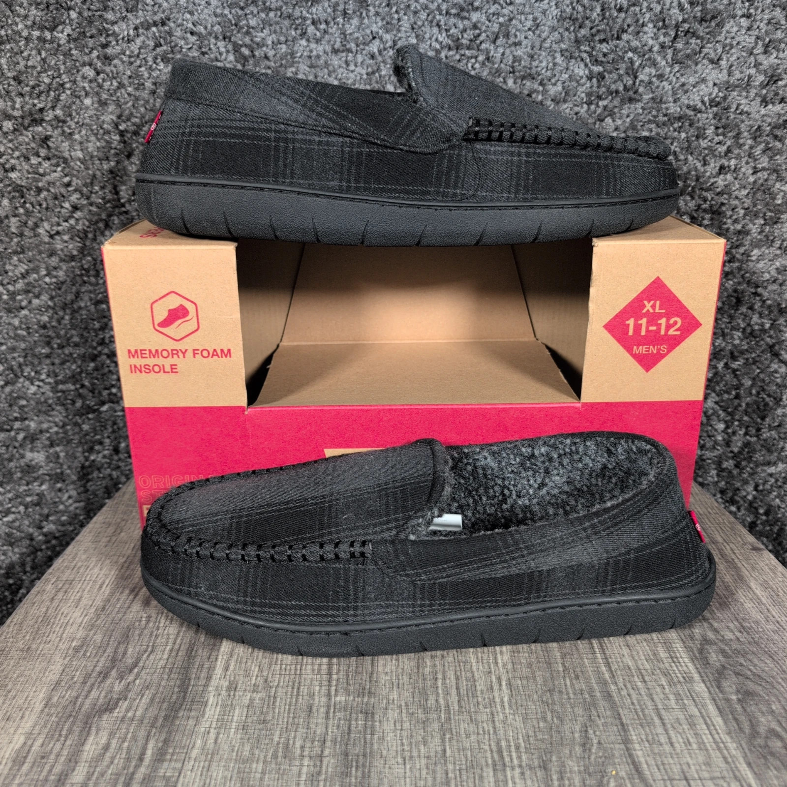 Levi's Moccasin Slippers Men's XL 11-12 Gray Plaid Comfort Insole Odor Control