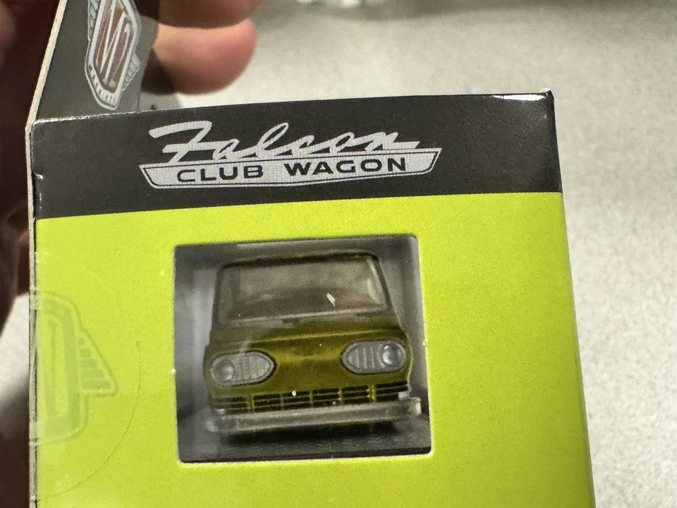 Сменные колеса для лоурайдера M2 Machines 1965 ford Falcon Club Wagon - Изображение 4 из 4