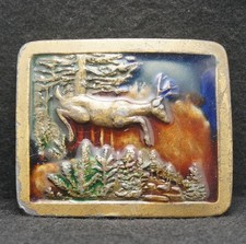 WE03164 VINTAGE 1977  JUMPING DEER  ANIMAL NATURE ARTWORK BRASS BELT BUCKLE