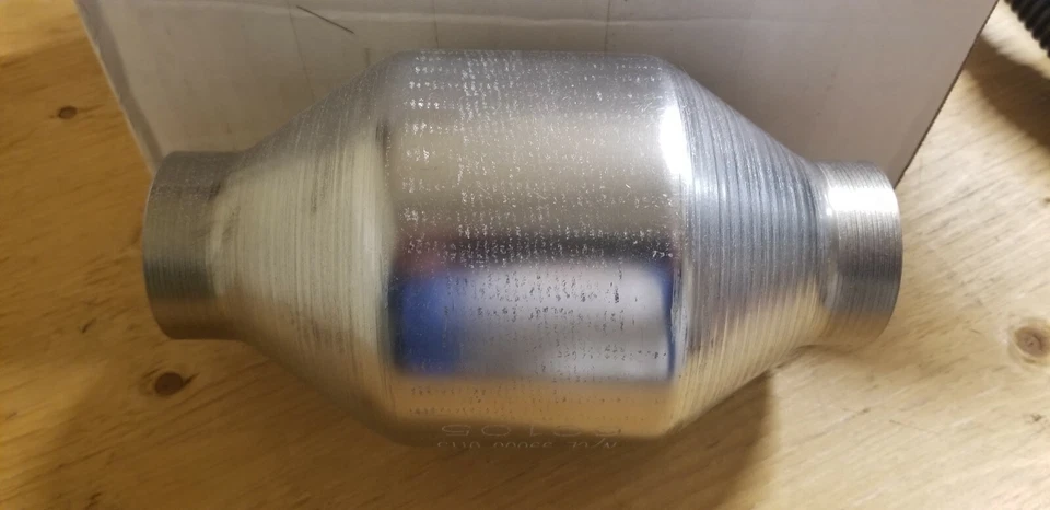 Каталитический конвертер дизельный Magnaflow 2,25 дюйма для сварки MK4 VW TDI и Jeep Liberty - Изображение 4 из 4