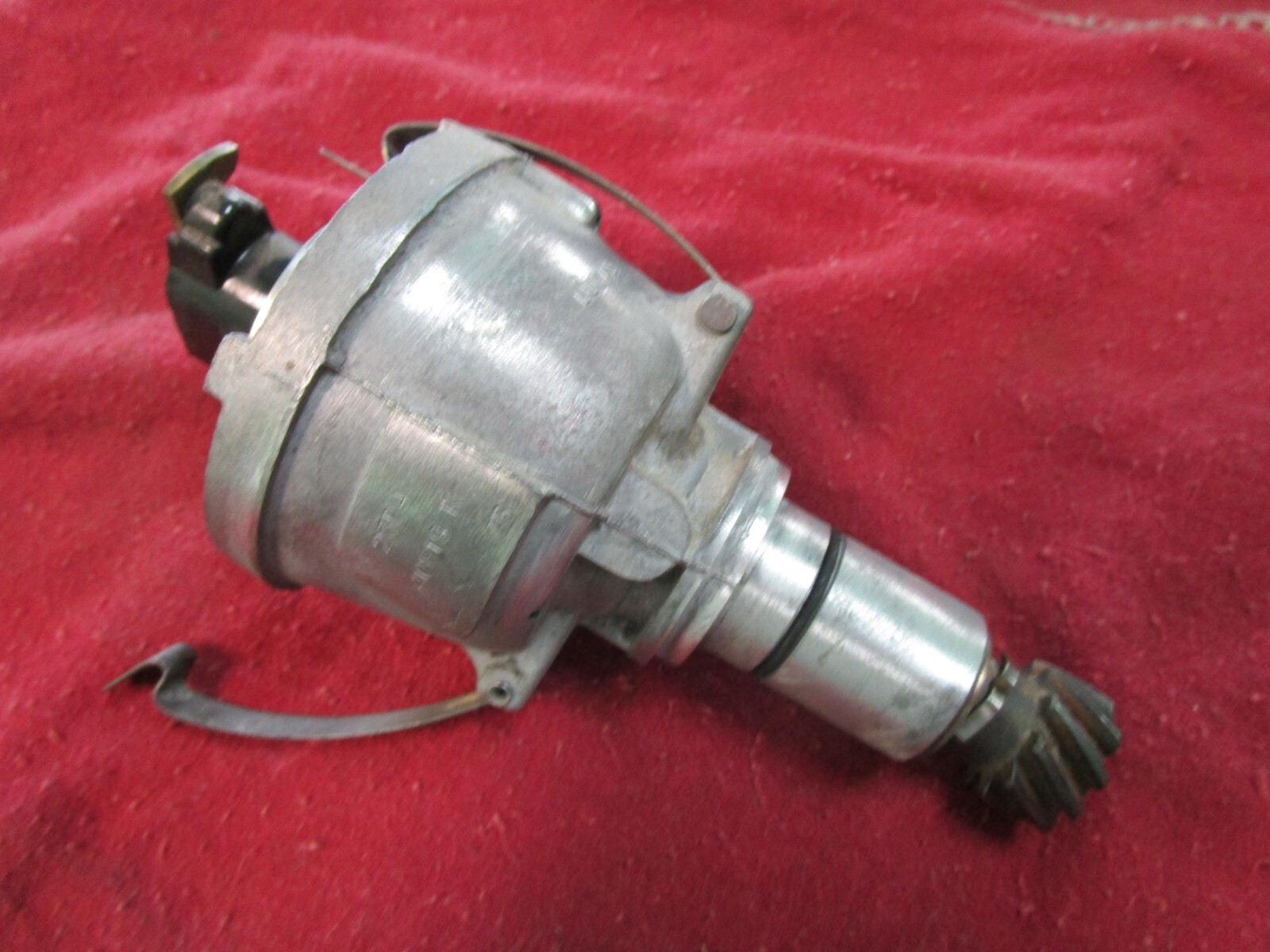 Lotus Ford Lucas centrifugal advance gear driven distributor Lucas 40819K, 23D4