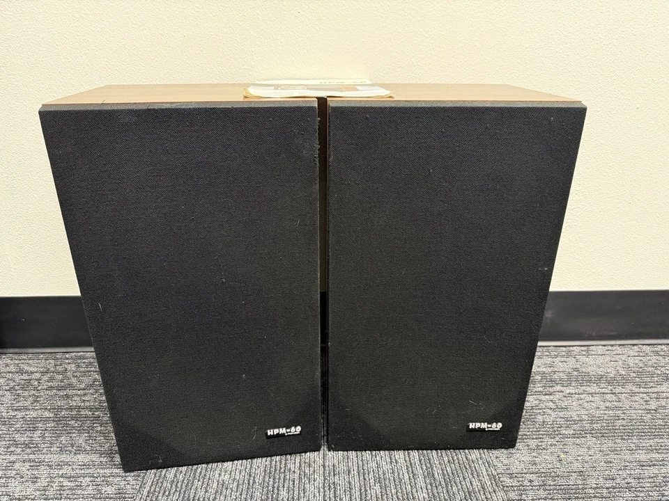 Altavoces Vintage Pioneer HPM-60 Madera de Nogal Real Vaneer JUEGO LIMPIO FUNCIONANDO Foto 3 de 4