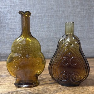 Pair Of Vintage Hand Blown Amber Glass Bud Vases- Clover Flower Pattern