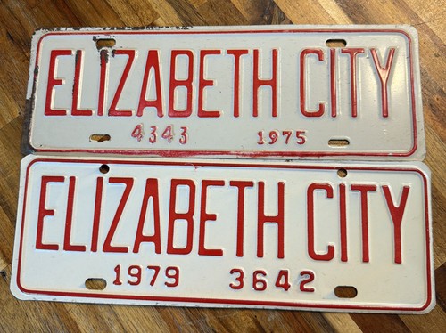 NC Elizabeth City 1975 & 1979 License Plates 4343, 3642 White W Red