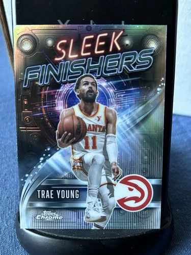 2025 Topps Chrome Trae Young Base (RAW)
