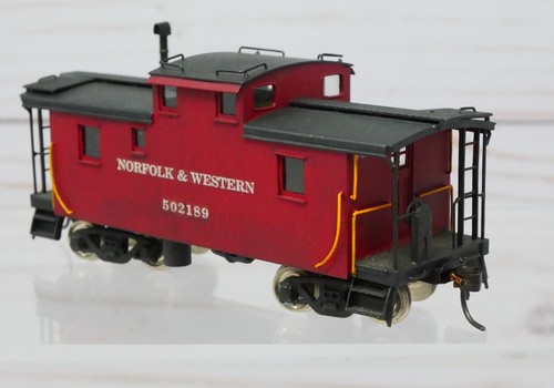 Balboa Scale Models, Norfolk & Western N&W Wood Caboose, Painted Brass HO Scale - Picture 7 of 19