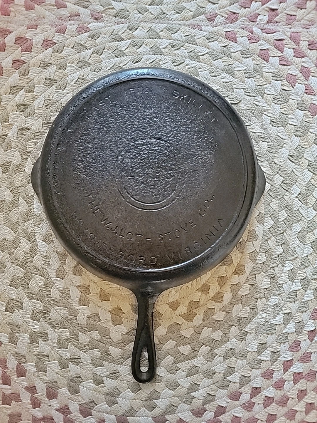 Antique W.J. Loth Stove Co. #10 Cast Iron Skillet