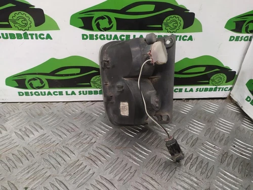 8200968063 Piloto Trasero Derecho Paragolpes para RENAULT TRAFIC II COMBI 133669 - Imagen 2 de 4