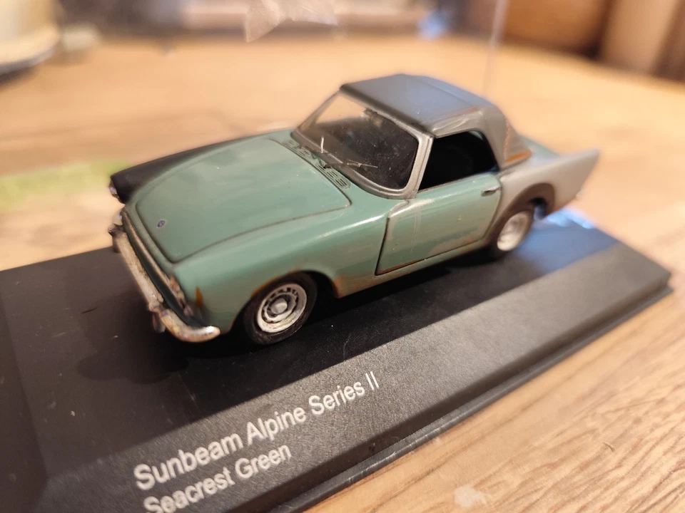 Corgi/Lledo Vanguards VA07003 Sunbeam Alpine Seacrest Green - Image 2 of 2