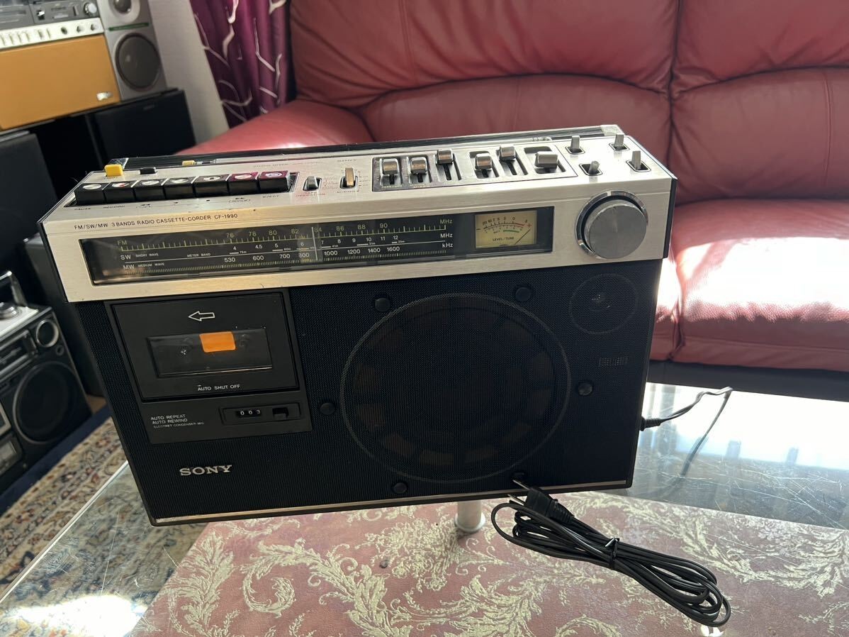 SONY ソニー CF-1990 クラシックなモノラルラジカセ FM/SW/M SONY ソニー CF-1990 クラシックなモノラル ラジカセ FM/SW/M