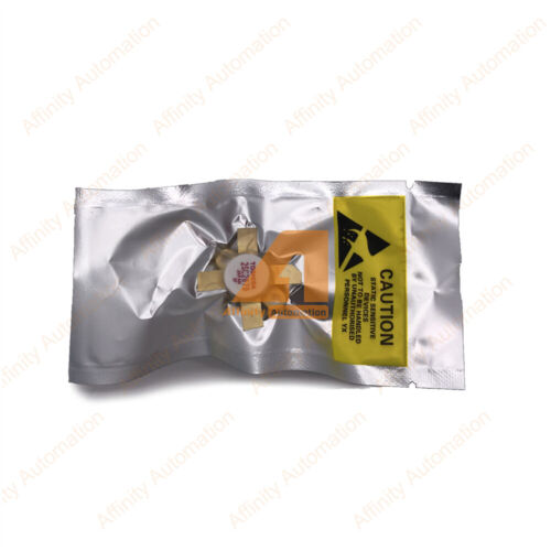 2SC2879 TOSHIBA 2-13B1A 2SC2879A transistor punto rosso C2879A RF/VHF/UHF - Foto 4 di 7