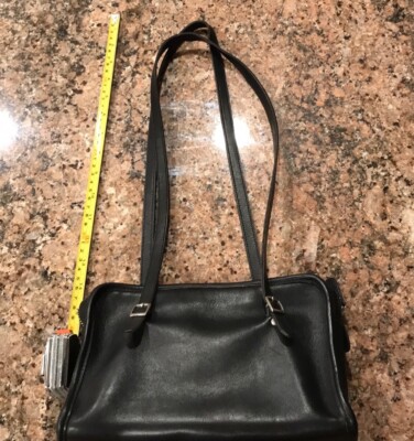 Coach Vintage Swing Zip Bag Glovetanned Cowhide Leather Black 9051