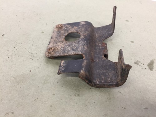 1999 Suzuki King Quad 300 OEM Starter Solenoid mounting bracket KingQuad B68 - Picture 6 of 6