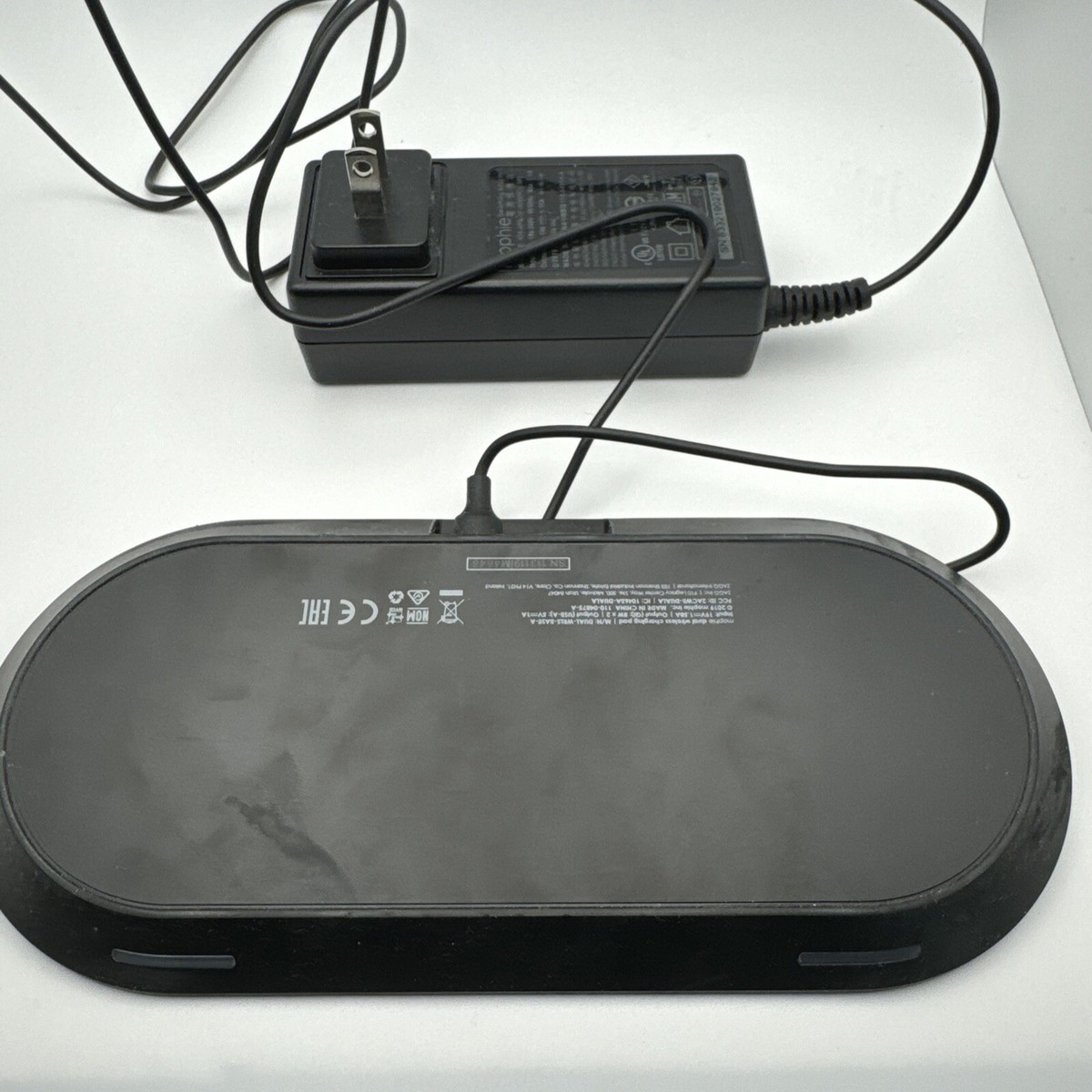 Mophie Challenger Wireless Charger Mophie 4-in-1 Universal - Main Image