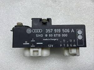 ORIGINAL VOLKSWAGEN GOLF III VENTO PASSAT STEUERGERÄT RELAIS LÜFTER 357919506A