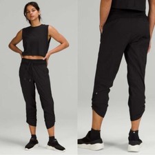 Lululemon Dance Studio Mid-Rise Crop 25" Black W6CDQS Size 4