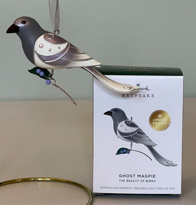 Hallmark 2026 The Beauty of Birds GHOST MAGPIE Limited Edition Ornament ~ NMIB