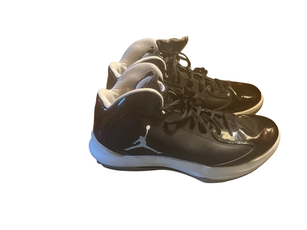 Nike Air Jordan Aero Flight Black/White/Metallic silver￼ Mens Sneakers Sz 8 5249 Amazon.com | Air Jordan 1 Mid SE Men main image 3