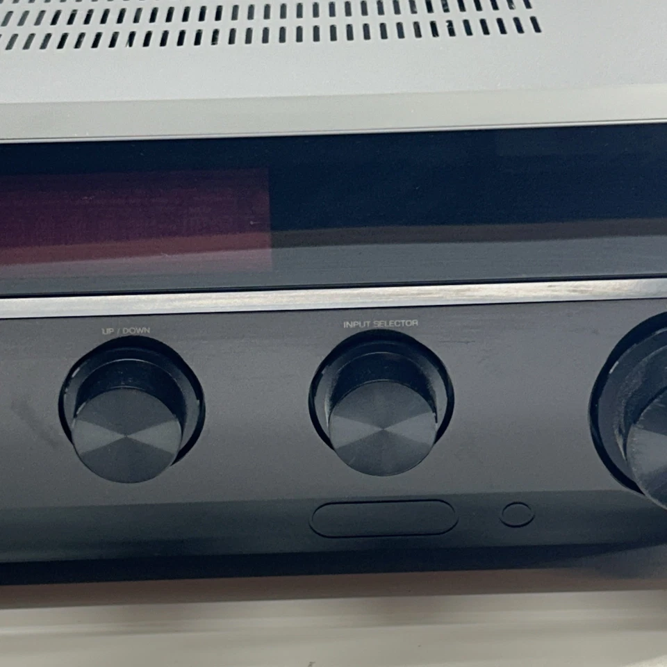 Insignia NS-R2000 2 Channel HiFi AM FM Stereo Receiver - No Remote - Image 4 of 4