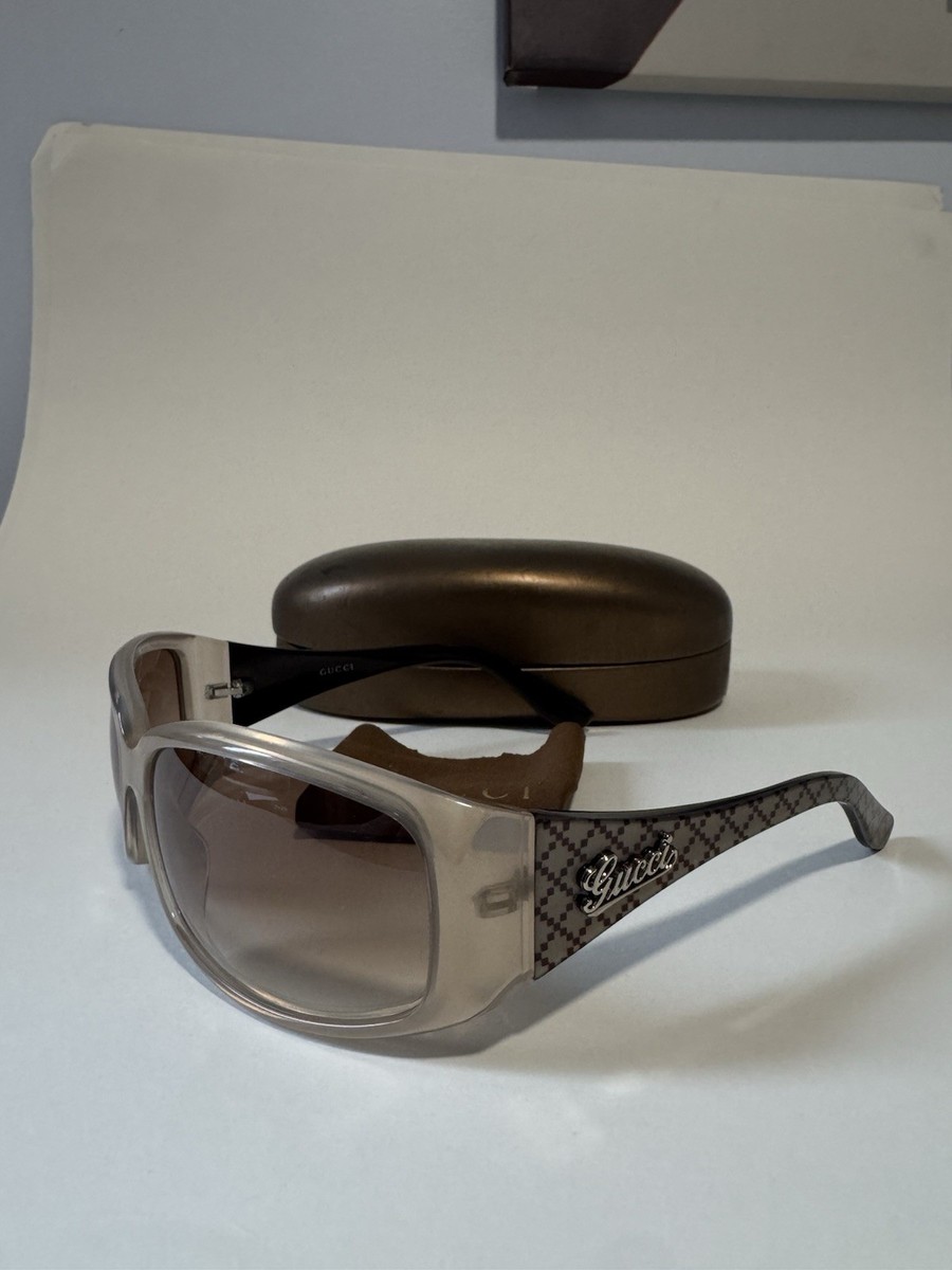 Gucci GG Sunglasses 3032/N/S 20FS8 Gucci Cursive Script with Case & Cloth Gucci Sunglasses 2006 Vintage Monogram Unisex Square GG 3032  main image 4