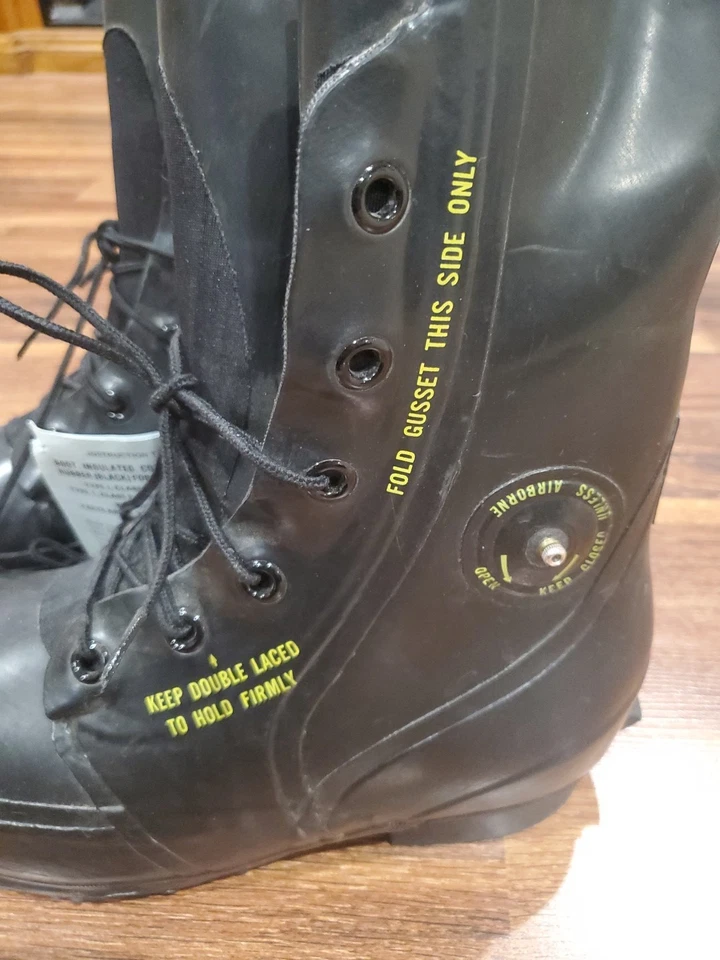 Botas BATA para clima frío talla 7R edición militar DLA-100-82-C-4368 USADAS EN EXCELENTE ESTADO Foto 2 de 4