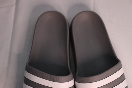 Adidas Slide Sandals – Size Small, Very Good Condition - Picture 11 of 15