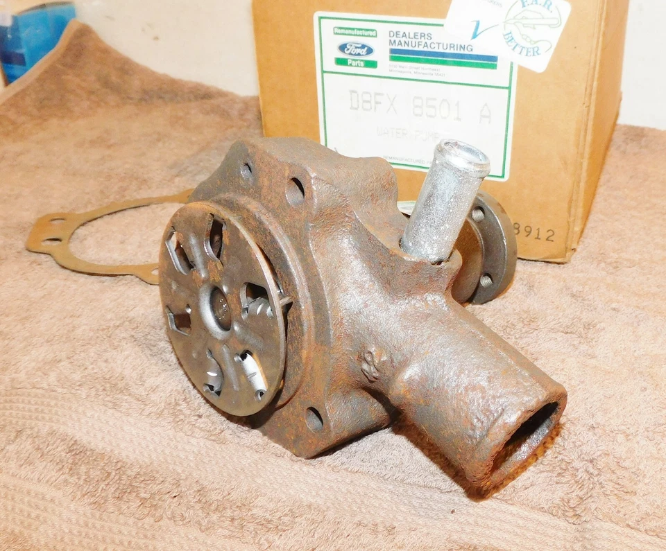 Ford Mustang Capri Pinto 1974-1982 nuevo remanufacturado 4 cilindros 2,3 litros bomba de agua Foto 3 de 4